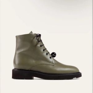 Dear Frances Park Boots in Military Green, brand new in box, size 42/US 11